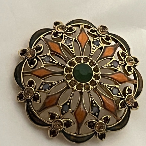 Vintage Monet Gold-Tone and Orange Brooch with Green Center - Picture 12 of 13